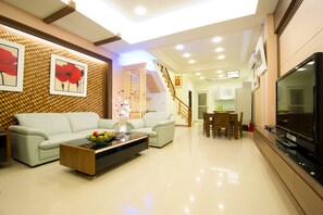 Interior - Kuan-Pin B&B (Wujie)