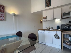 Frigorifero, lavastoviglie, macchina per tè/caffè