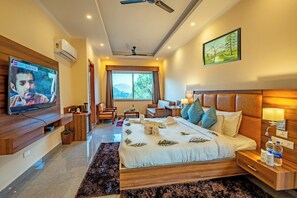 Sunbird room