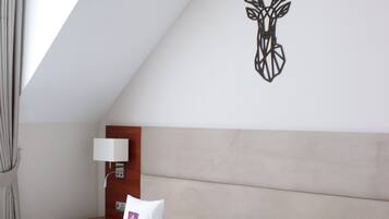 Standaard kamer, 1 twee- of 2 eenpersoonsbedden | Een bureau, een strijkplank/strijkijzer, gratis wifi