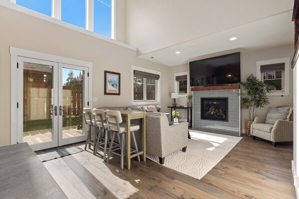 Interior - New! Blue Water Breeze - Near Payette Lake, Golf course, and downtown McCall (McCall)