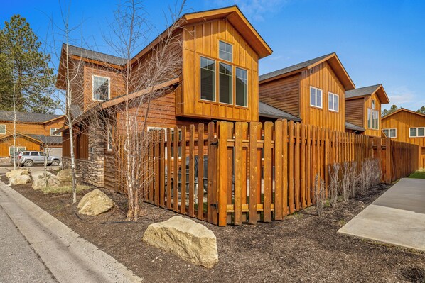 Exterior - New! Blue Water Breeze - Near Payette Lake, Golf course, and downtown McCall (McCall)