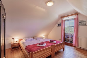 Familie chalet, meerdere slaapkamers (Chalet Jurij & Lena embraced by) | Uitzicht vanuit de kamer