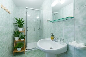 Family Apartment, Multiple Bedrooms (Eco farm Mikl Pine Tree Apartment) | Bathroom