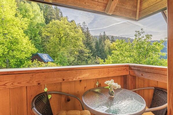 Family Studio, Mountain View (Suite Alder embraced by natue) | Outdoor dining
