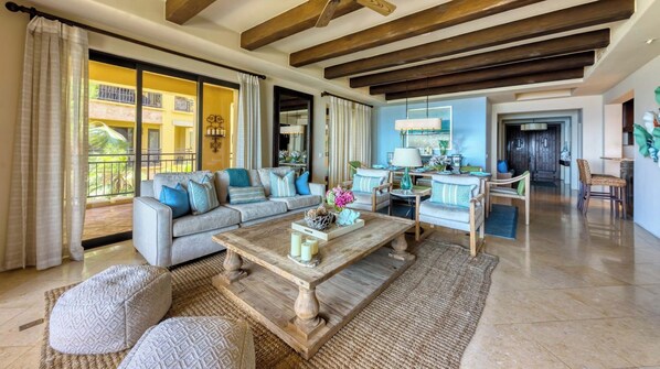 Smart-TV, DVD-Player, Arbeitsbereiche