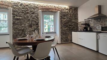 The tayolor s apartment | Area soggiorno | TV a schermo piatto