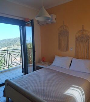 3 bedrooms, desk, iron/ironing board, WiFi - Agnandio maisonette is suitable for families or groups, it hosts up to 7 people (Lefkada)