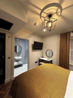 Bathroom - King Street Aparthotel (Stirling)