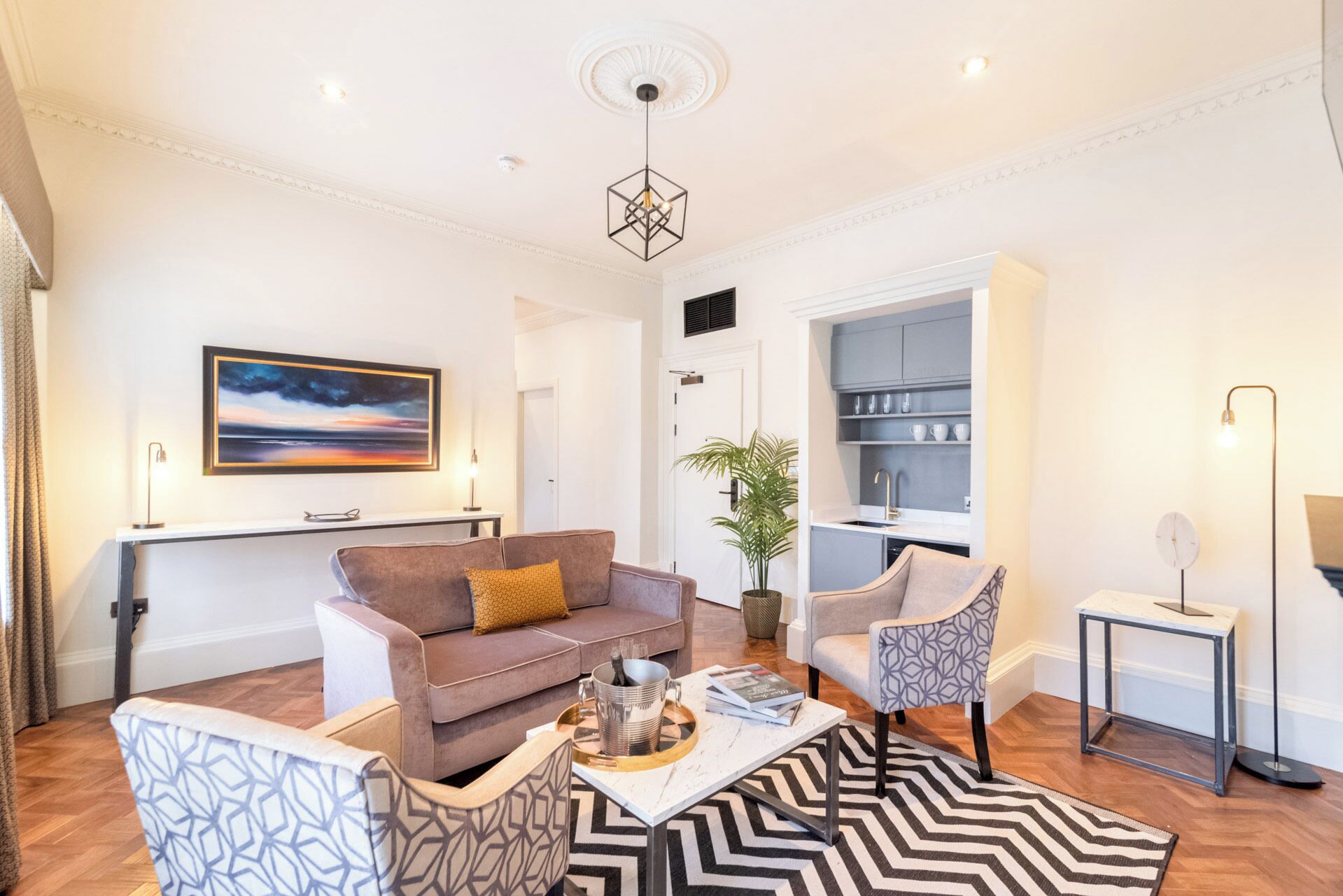 Superior King or Twin Suite | Laptop workspace, travel crib, free WiFi, bed sheets