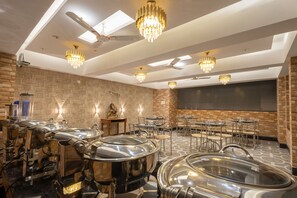 Restaurant - Hotel Panicker's Residency (New Delhi)