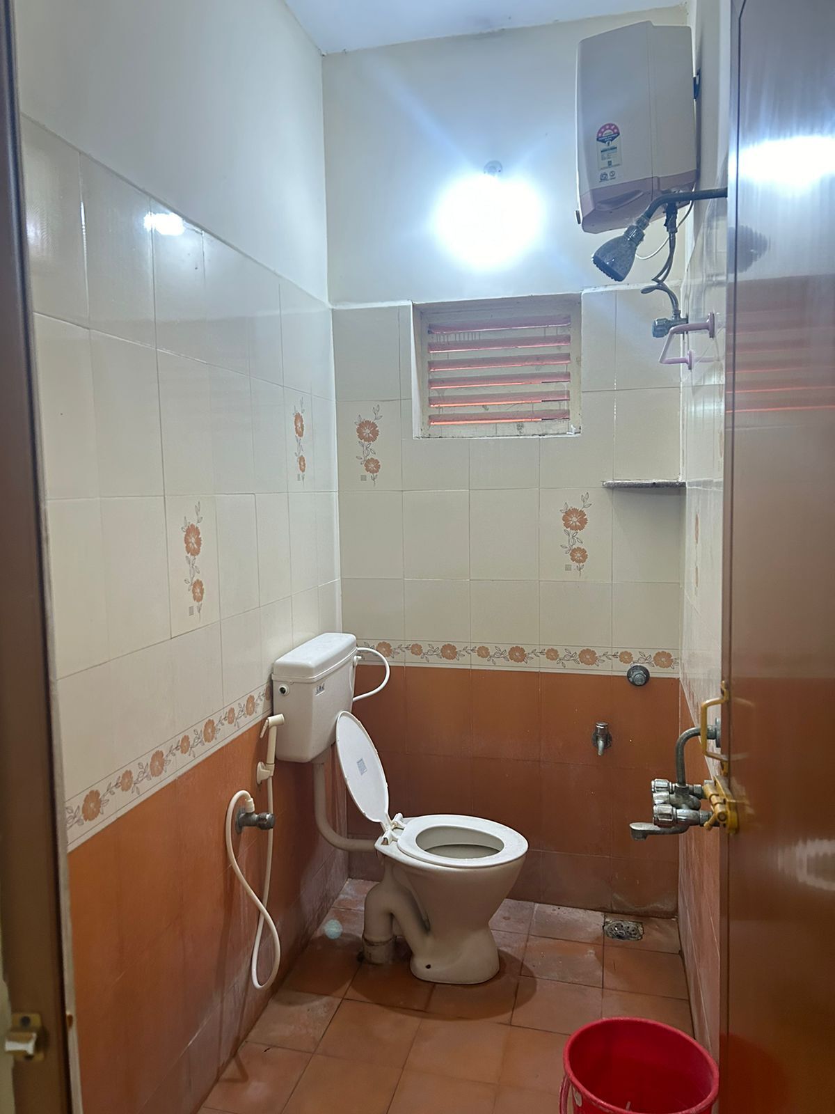 Free toiletries, towels