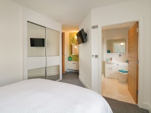 4 bedrooms, iron/ironing board, travel crib, WiFi