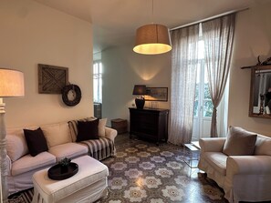 Living area - Holiday Home Baragiola4 With Garden and Parking Cernobbio (Cernobbio)