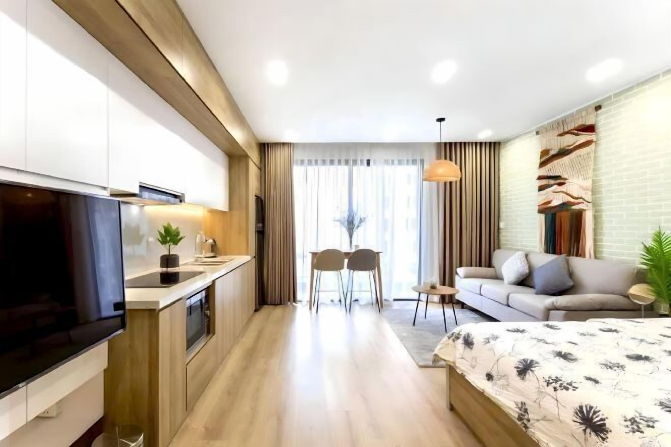 Cortinas blackout, quartos à prova de som, ferros/tábuas de passar roupa