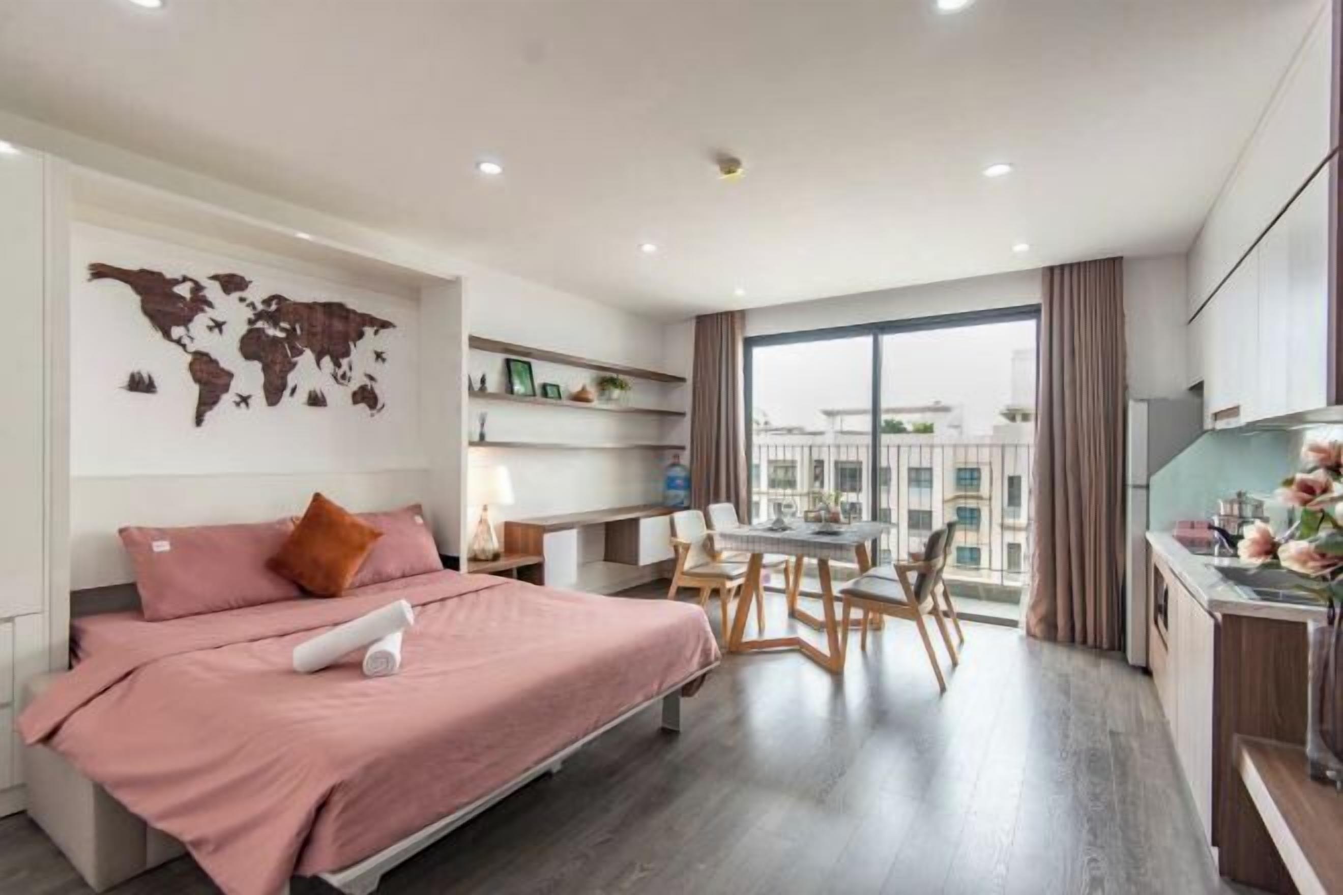 Cortinas blackout, quartos à prova de som, ferros/tábuas de passar roupa