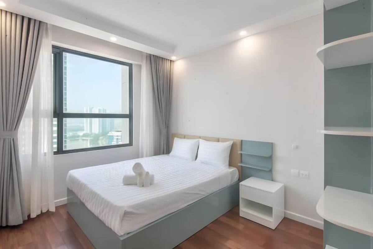 1 dormitorio, cortinas opacas, sistema de insonorización