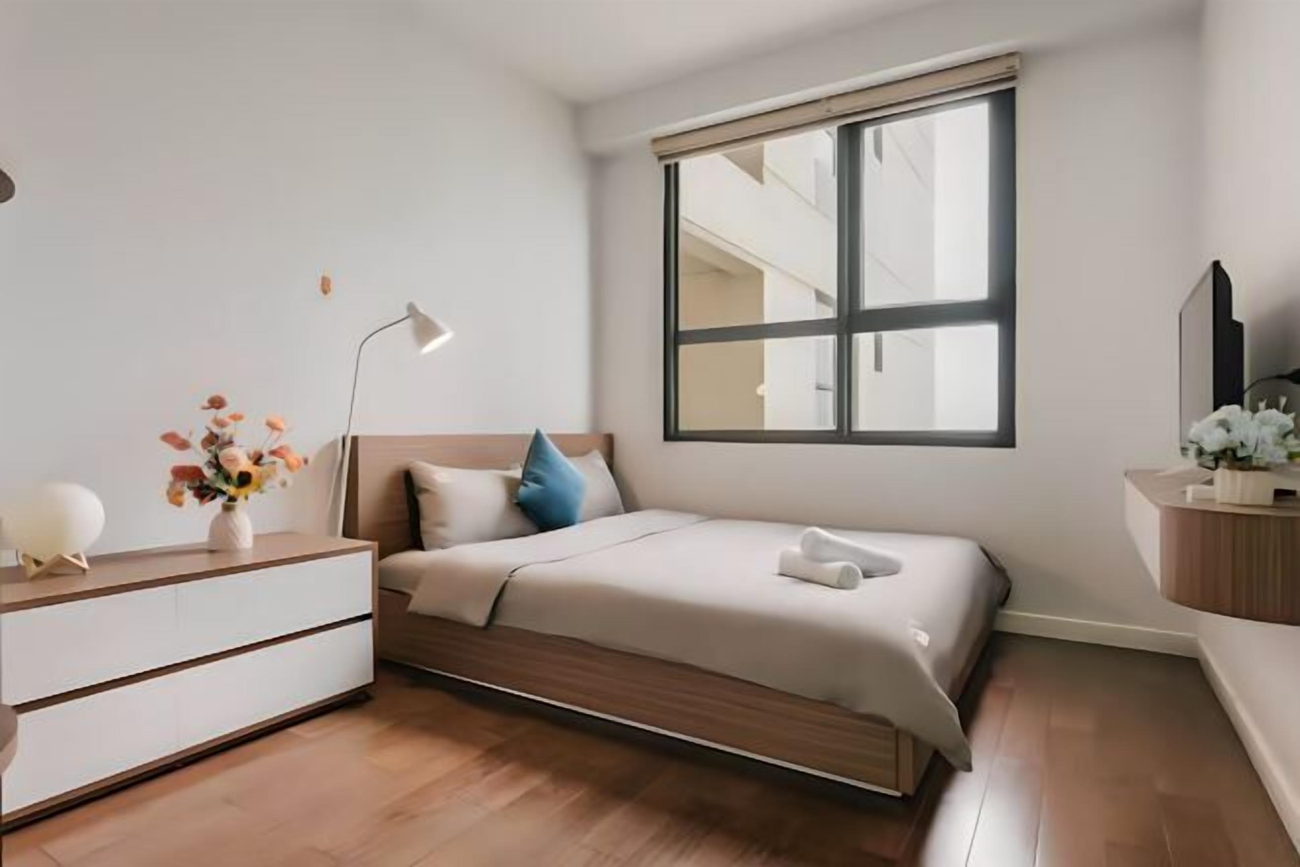 Cortinas blackout, quartos à prova de som, ferros/tábuas de passar roupa