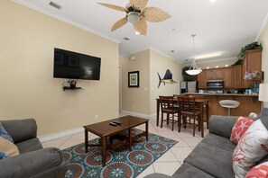 TV, offices - 2 Bed/2 bath 1st Floor condo by beach with Pool (South Padre Island)