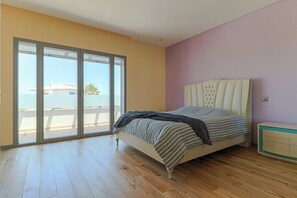 5 bedrooms, iron/ironing board, travel cot, free WiFi - Exceptionally spacious 5 bed villa with swimming pool, snooker table - 155319/AL (Faro)