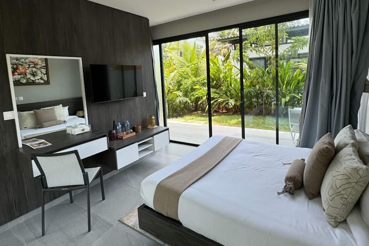 1 bedroom, Egyptian cotton sheets, premium bedding