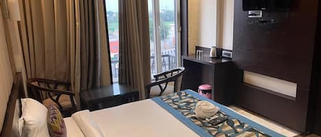 Chambre Deluxe | Literie de qualité, lit avec matelas en mousse à mémoire, décor unique