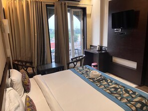 Deluxe Room | Premium bedding, memory foam beds, individually decorated