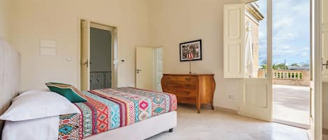 6 chambres, fer et planche Ă repasser, accĂšs au Wi-Fi (inclus)