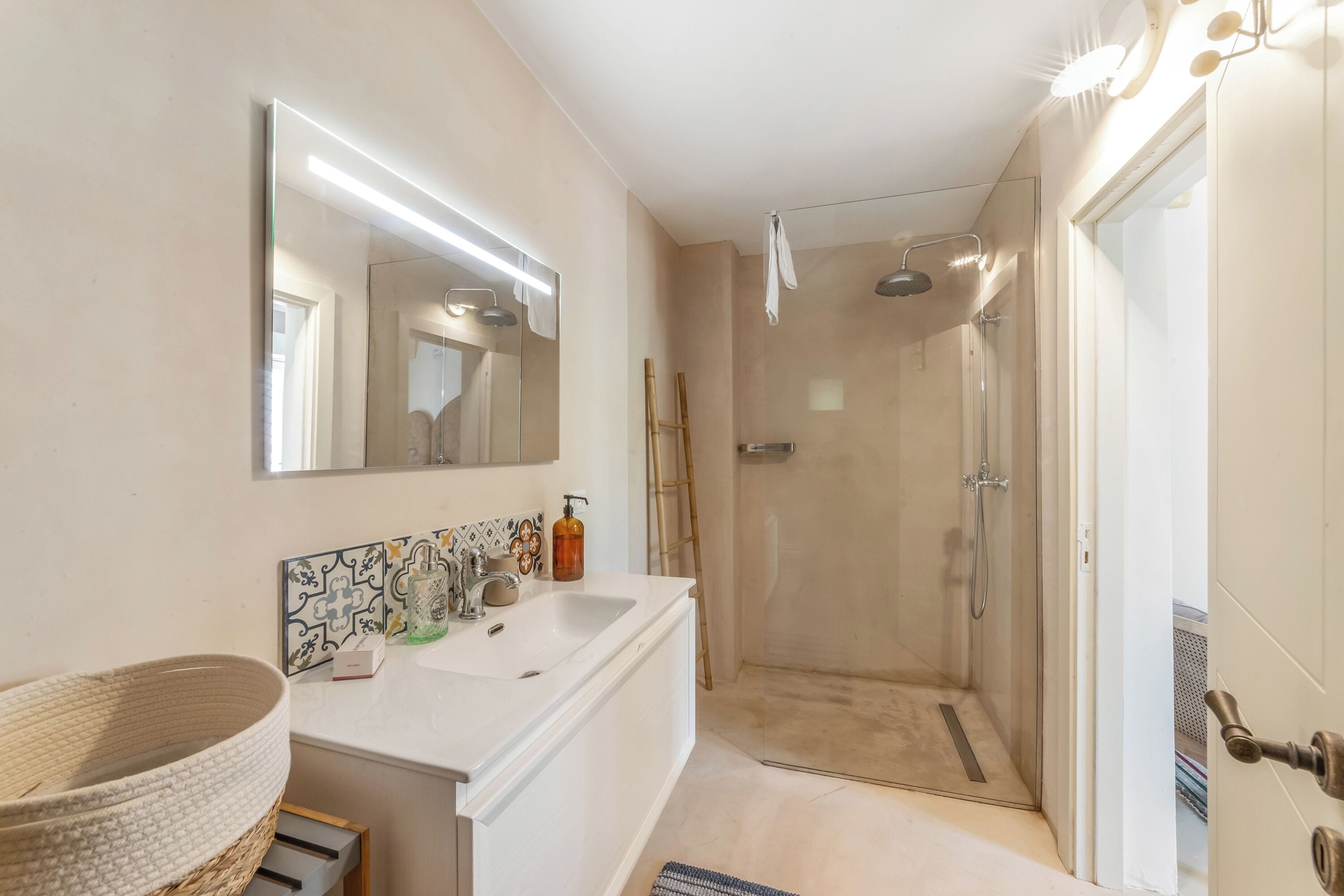 Familienvilla, Mehrere Schlafzimmer, Balkon (Villa Vallone Luxury With Pool) | Badezimmer