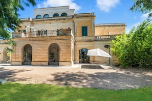Family Villa, Multiple Bedrooms, Balcony (Villa Vallone Luxury With Pool) | Exterior