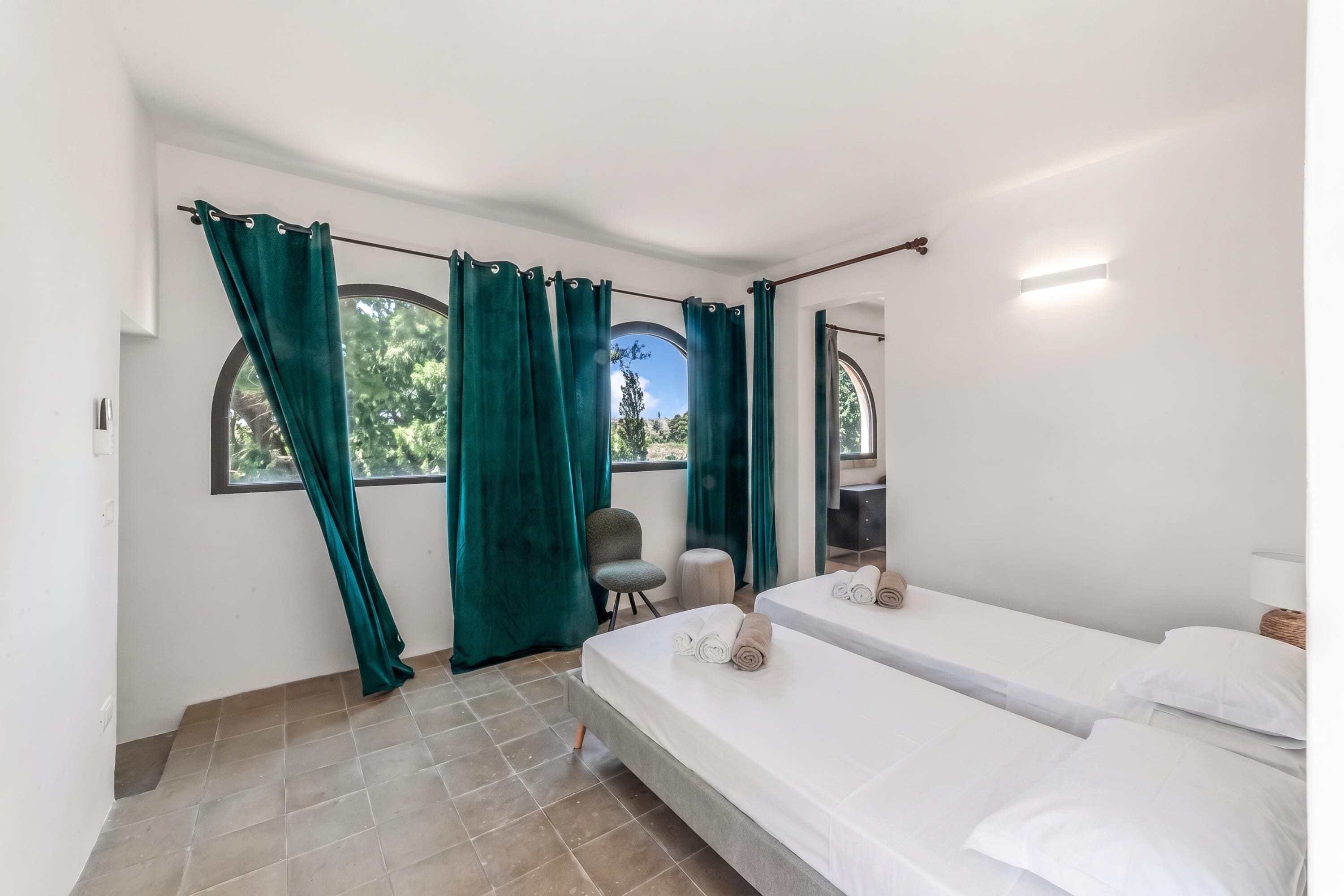 Villa familiar, varias habitaciones, balcón (Villa Vallone Luxury With Pool) | 6 habitaciones 