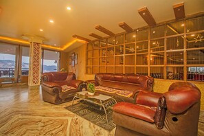 Lobby - Mount Queens Hill Resort & Spa (Kurseong)