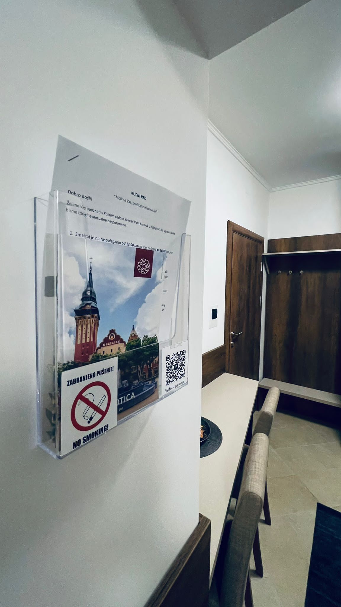 Estudio Confort | Espacio para trabajar con un portátil y wifi gratis