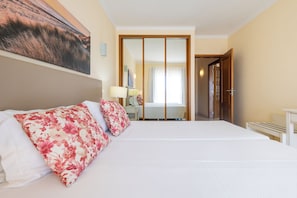 Standard Apartment, 2 Bedrooms, Balcony - Vila Marachique - Torralvor (Portimão)