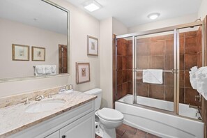 Hair dryer - 3 Bdrm Luxury Oceanfront Condo with Stunning Views (North Myrtle Beach)