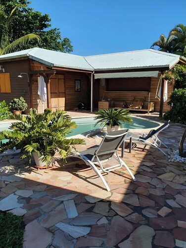 BUNGALOW CHARMANT - BASTIDE DE GRIPPIERE – SPECIAL REDUCTION SEPTEMBRE / OCTOBRE