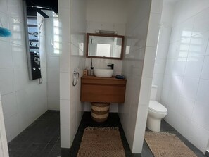 Håndklæder, Sæbe, Toiletpapir