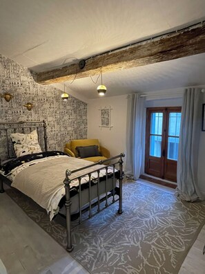 3 sovrum, strykjärn/strykbräda, wi-fi och sängkläder