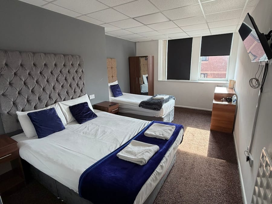 Family Room, Multiple Beds, Non Smoking, Ensuite | Iron/ironing board, free WiFi, bed sheets