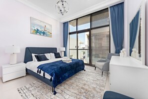 3 bedrooms, desk, iron/ironing board, WiFi