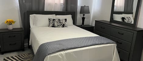 1 chambre, fer et planche à repasser, Wi-Fi, draps fournis