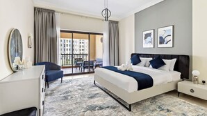 3 habitaciones, escritorio, tabla de planchar con plancha y wifi gratis 