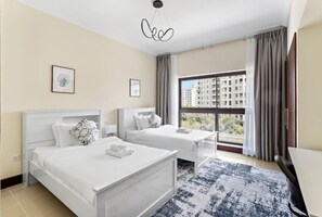 3 chambres, bureau, fer et planche à repasser, Wi-Fi gratuit
