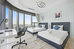 3 Schlafzimmer, Schreibtisch, Bügeleisen/Bügelbrett, WLAN