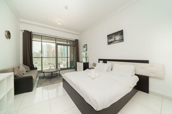 Iron/ironing board, free WiFi