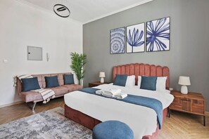 Iron/ironing board, WiFi - StoneTree - DEC Towers T2 Studio - Near Marina Beach (Dubai Marina)