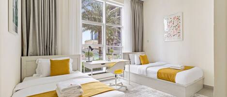 2 bedrooms, desk, iron/ironing board, WiFi