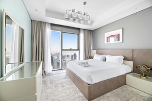 2 bedrooms, desk, iron/ironing board, WiFi