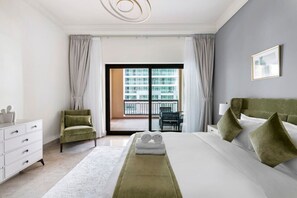 2 soverom, skrivebord, strykejern/-brett og wi-fi