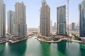 Exterior - StoneTree - MBL Residence 1BR - Stylish Apartment (Jumeirah Lake Towers)